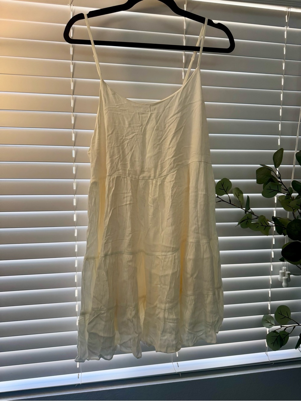 Dani Cream Tiered Dress Large!